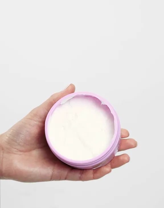 curl on me – video thumbnail